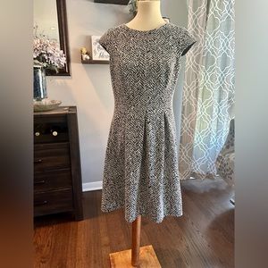 AB Studio Size 8 Fall Knee Length Dresss